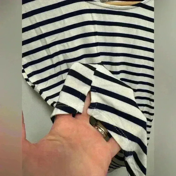 Green Envelope Stripes Cap-sleeved Shirt Size Medium - Picture 2 of 6